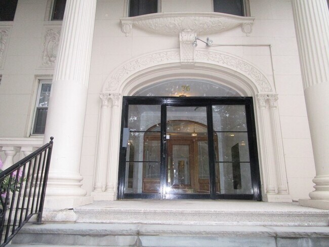 Foto del edificio - 74 Fenway