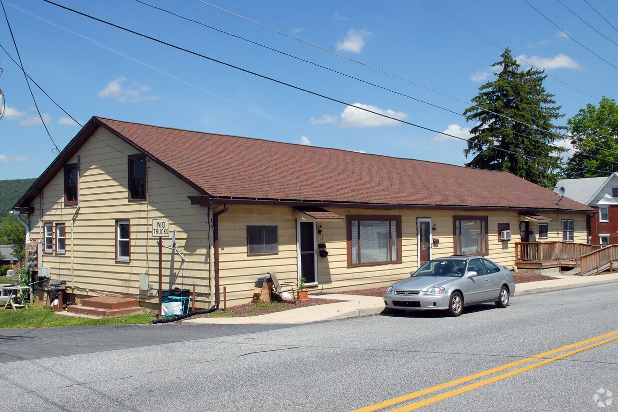 1111D N Chestnut St, Dillsburg, PA 17019 Apartments in Dillsburg, PA