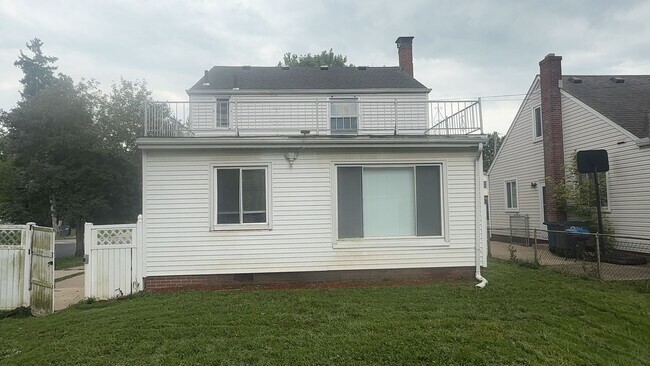 Foto del edificio - 2206 Dundee Ave