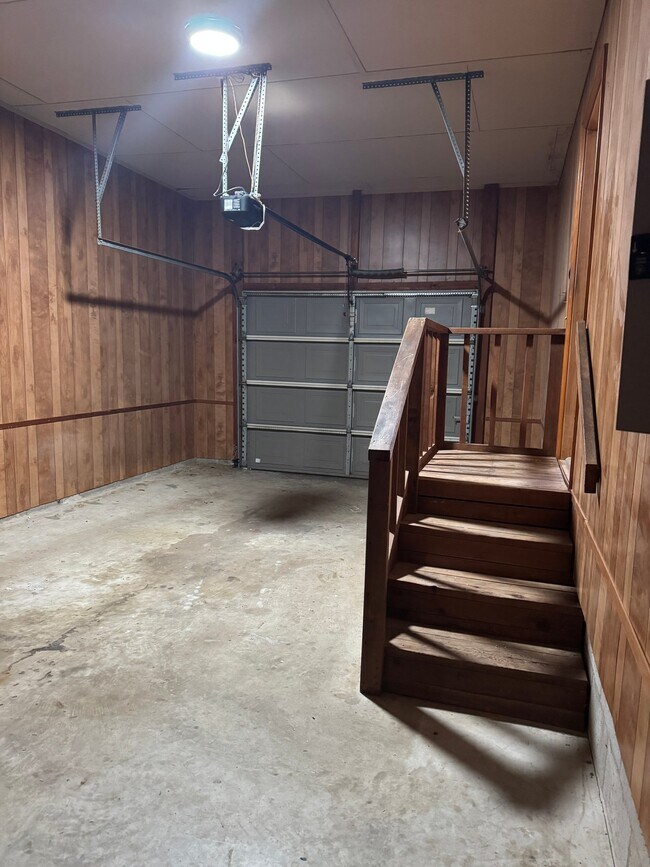 Foto del edificio - 2621 Oak Meadow Pl