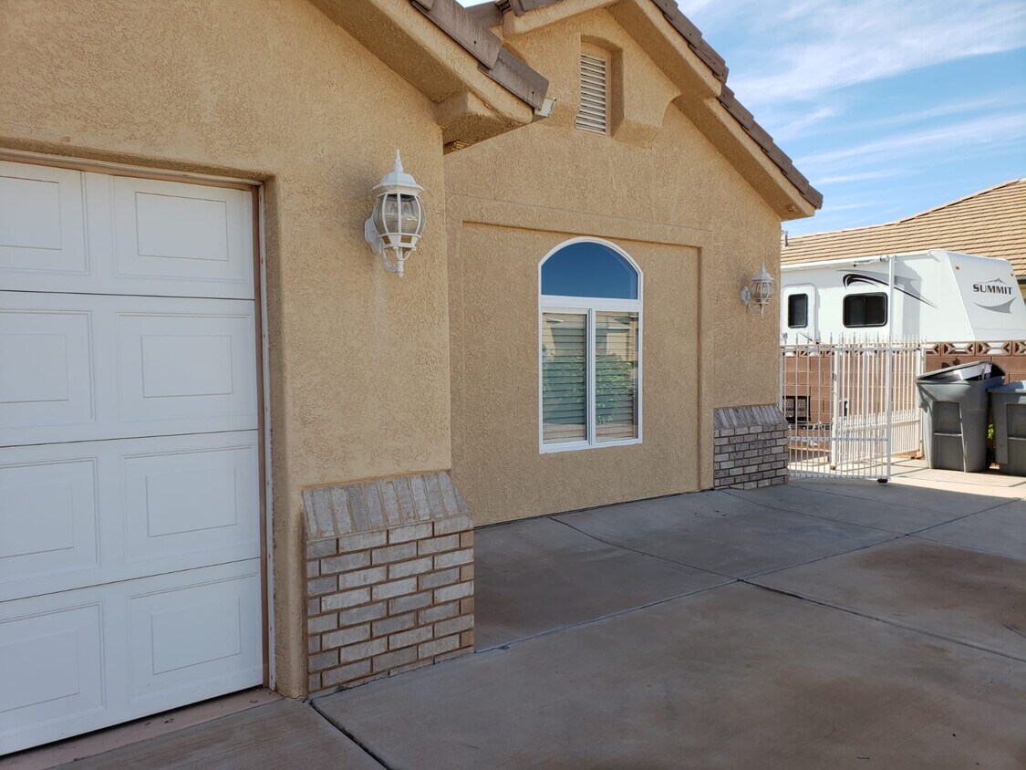 Foto principal - 3733 Rachel Dr