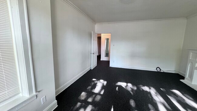 Building Photo - 209 N Kolmar Ave