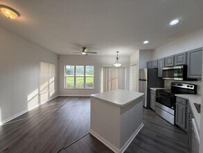 Building Photo - 9833 Perfect Dr
