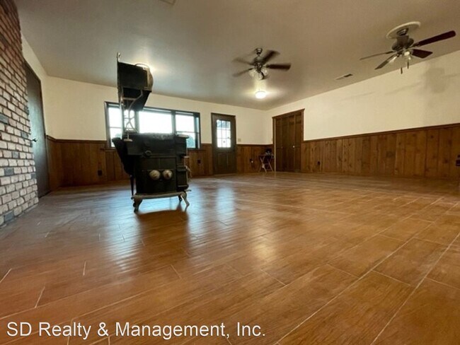 Building Photo - 2 br, 1 bath House - 11530 POSTHILL PLACE ...