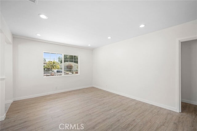 Foto del edificio - 6607 Riverton Ave