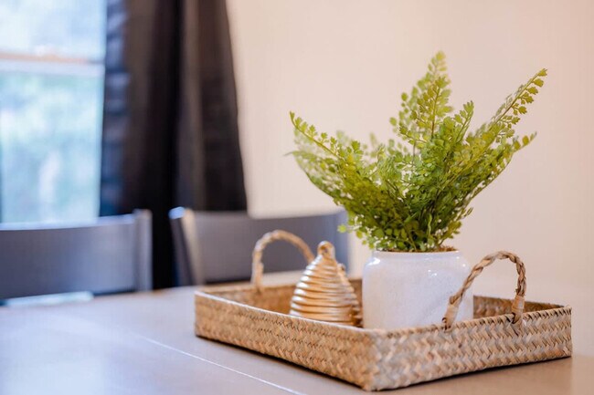 Foto del edificio - 710 E Franklin St