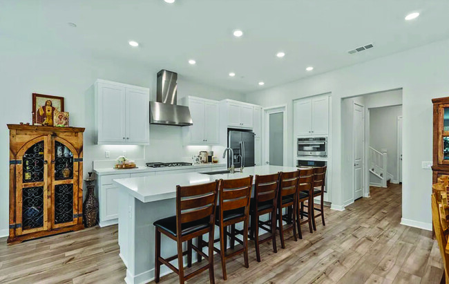 Building Photo - 27238 Narrowleaf Willow Ln