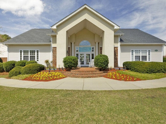 Building Photo - Regency Apartments
