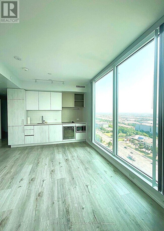 Photo du bâtiment - 1000-1000 Portage Pkwy