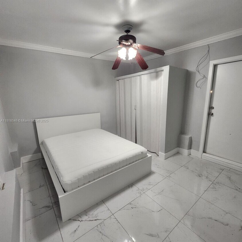 Foto del edificio - 948 SW 49th Terrace