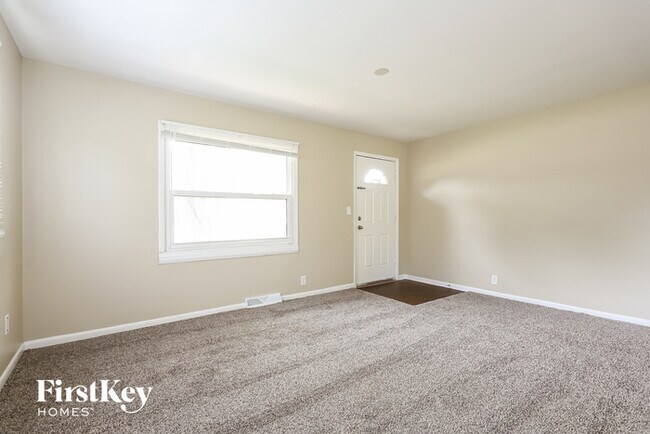 Building Photo - 551 Westgate Dr