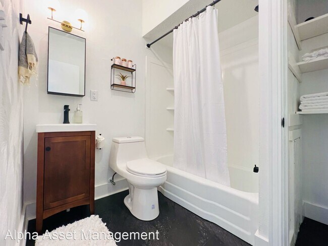 Building Photo - 6 br, 2 bath House - 744 Herron Ave