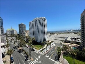 Building Photo - 525 E Seaside Way