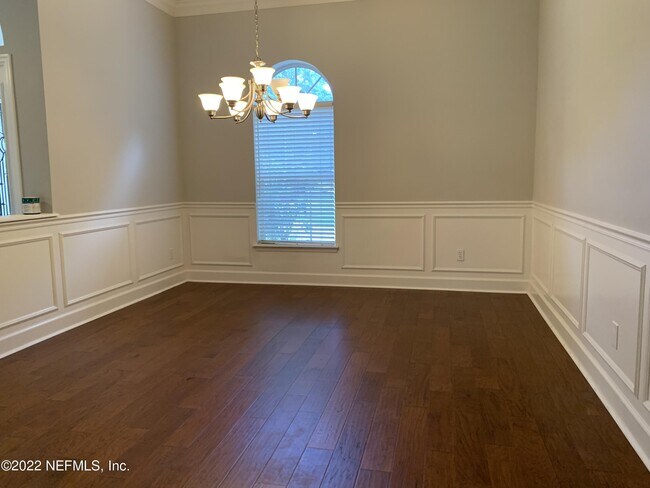 Foto del edificio - 261 N Mill View Way