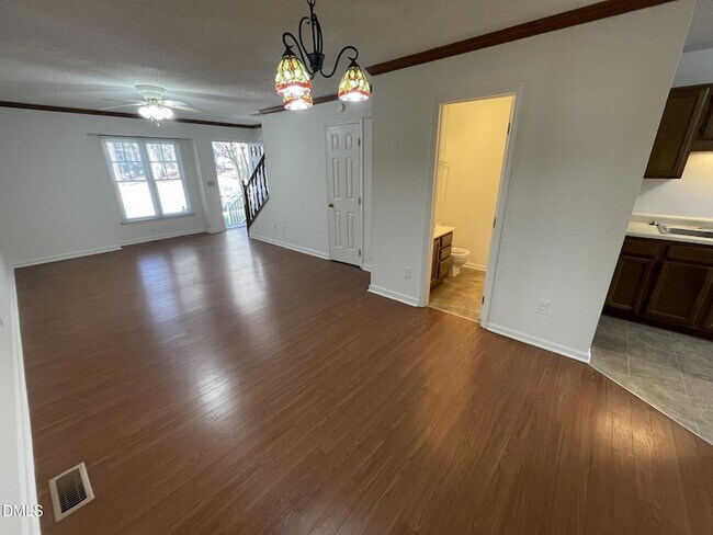 Foto del edificio - 121 Winners Cir