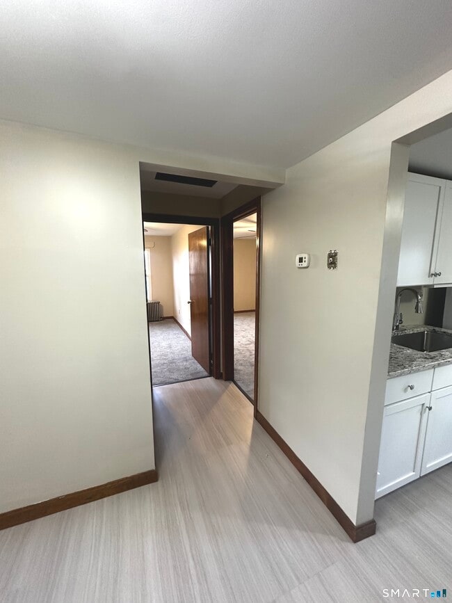 Foto del edificio - 6 Erin St