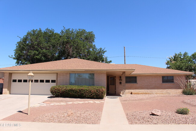 Building Photo - 9913 Trinidad Dr