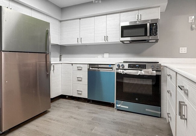 Building Photo - 1509 N Wells St