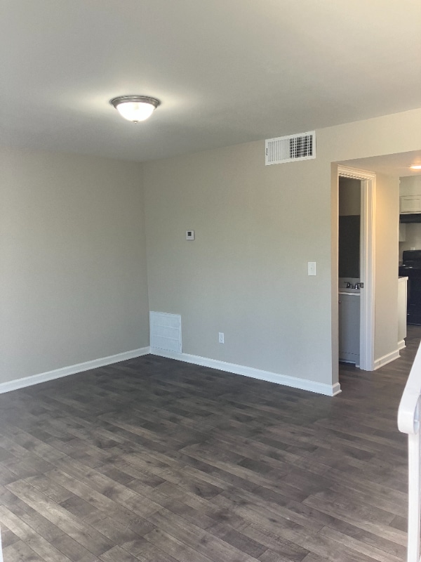 Building Photo - 893 Briar Creek Ct NE