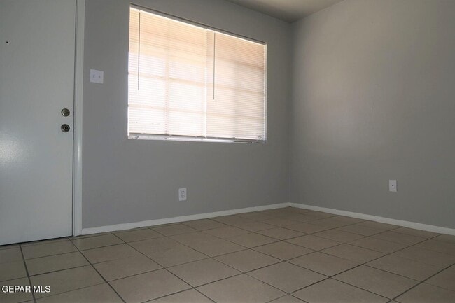 Building Photo - 4023 Thomason Ave