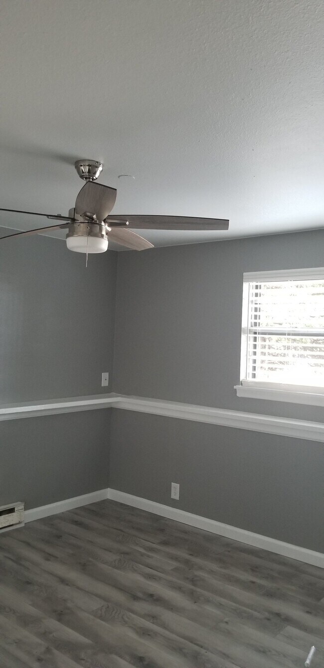 Foto del edificio - 2218 Cooper Ave