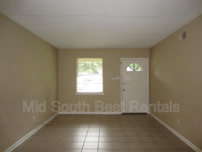 Building Photo - 4310 Aloha Ave