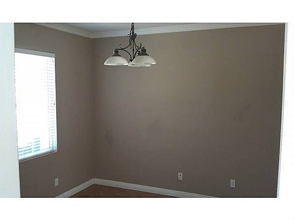 Building Photo - Nice 3 Bedroom/ 3 Bathroom Home in Moreno ...