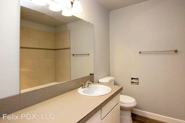 Foto del edificio - 926-928 SE 49th Ave