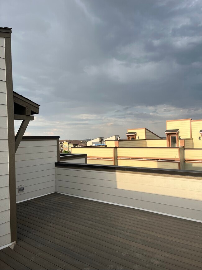 Rooftop view - 13744 Via Varra