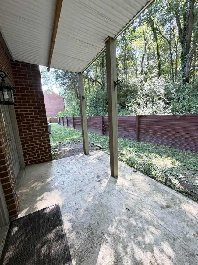 Building Photo - 3263 Carlyle Dr NW