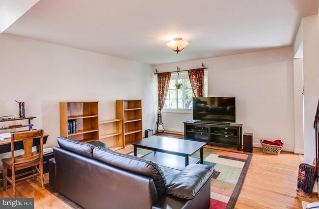 Foto del edificio - 10108 Quayle Ct