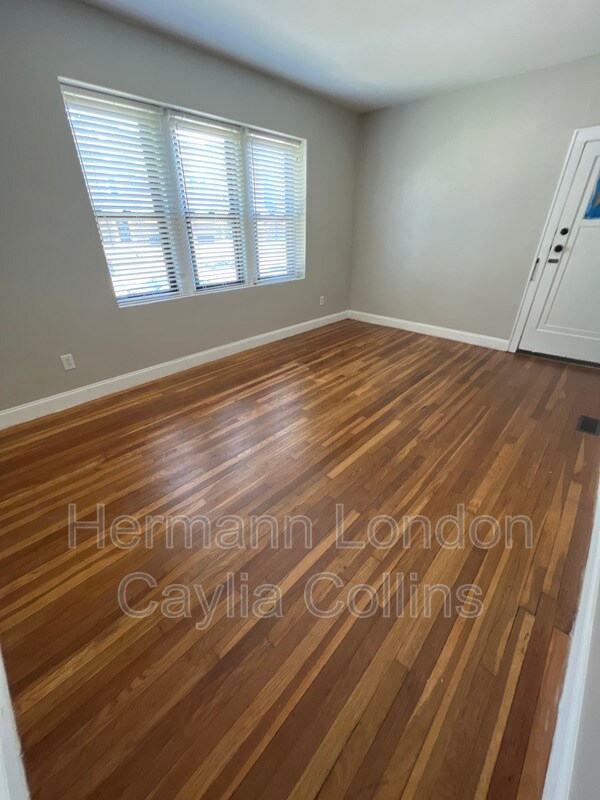 3656 Bates St Unit 1W, St. Louis, MO 63116 Condo for Rent in St