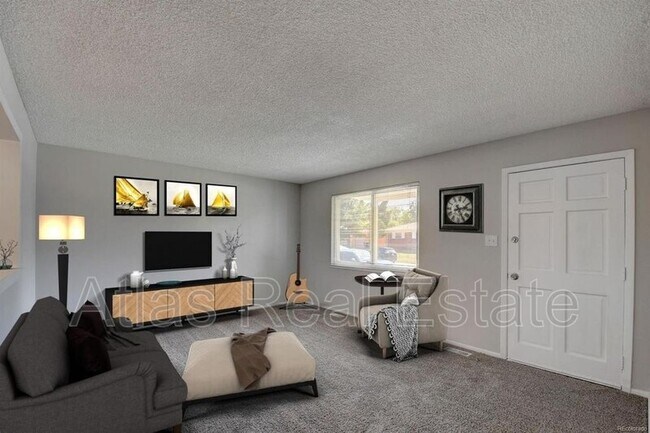 Foto del edificio - 12461 Hickman Pl
