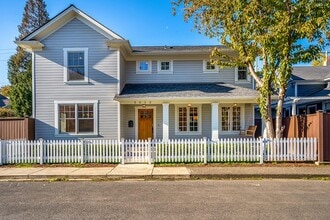 Building Photo - 5515 SE 18th Ave