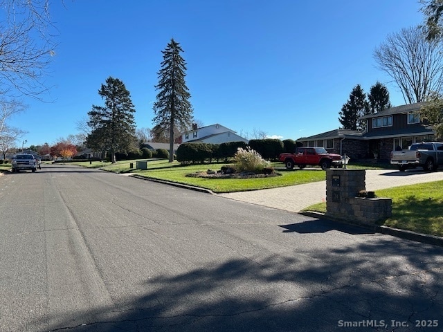 Foto del edificio - 24 Colonial Dr