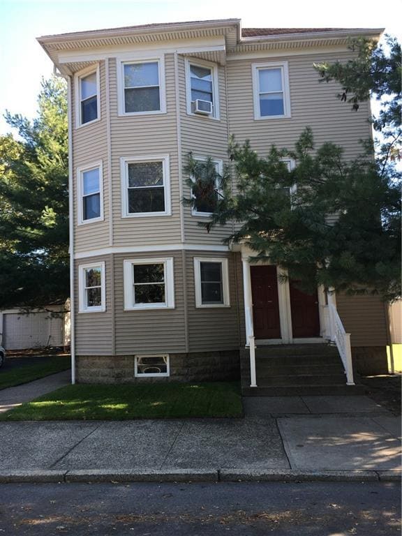 Building Photo - 158-160 Slater Park Ave