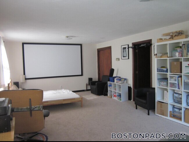Foto del edificio - 32 Fayette Rd