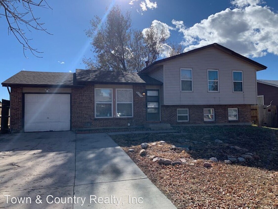Primary Photo - 4 br, 2 bath House - 4575 Monica Drive