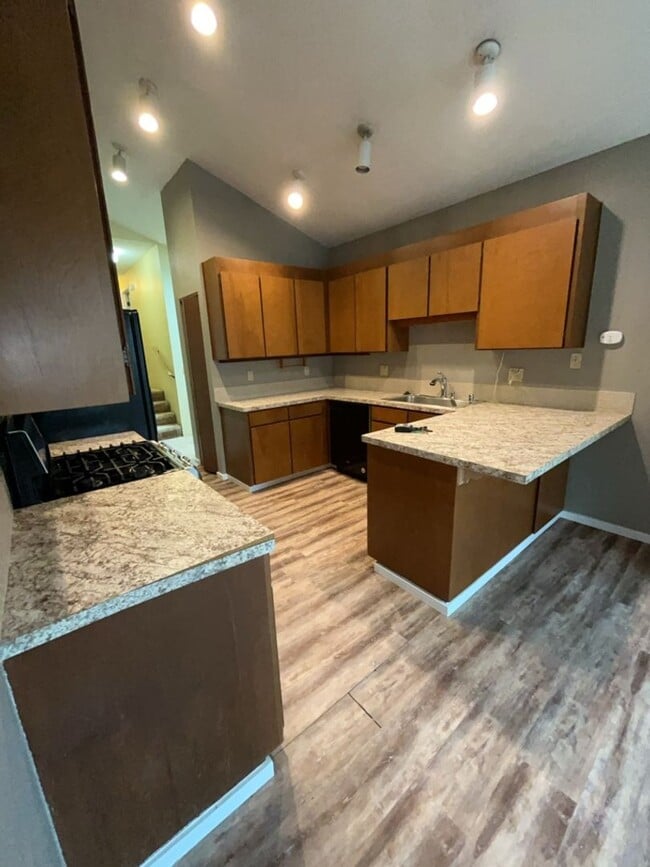 Foto del edificio - Spacious 3 Bedroom Home for Rent in Whatcom Falls Neighborhood!