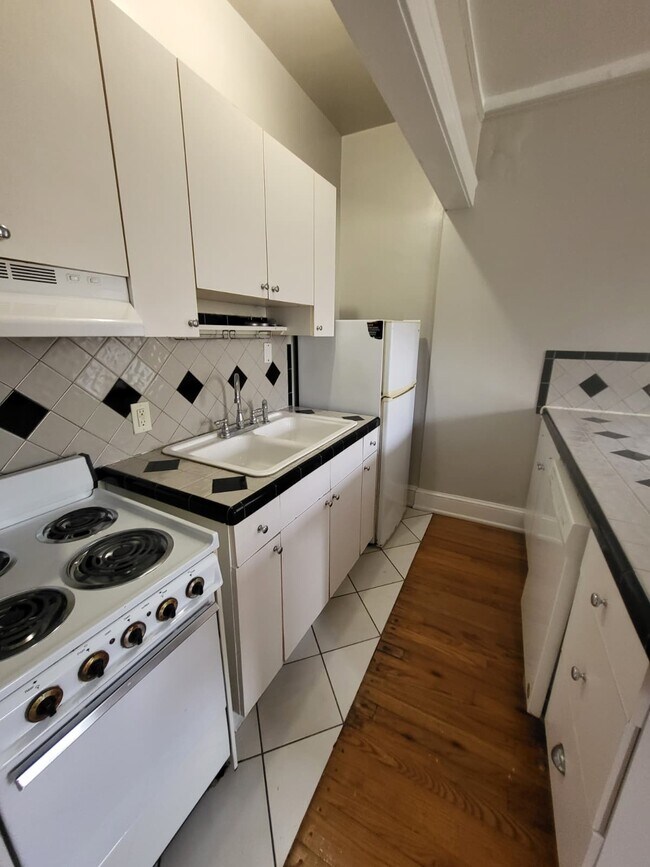 Foto del edificio - 1308 Willow Branch Ave