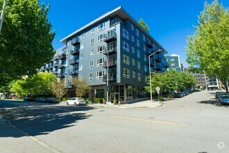 Building Photo - 3104 Western Ave