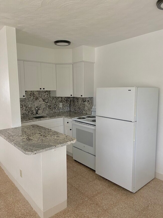 Foto del edificio - 1241 NE 16th Ter