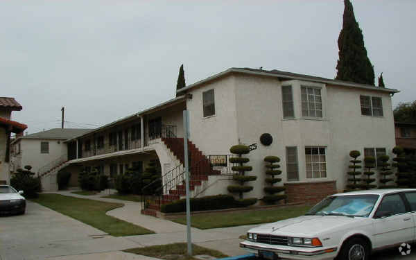 Foto del edificio - Rose Park Apartments