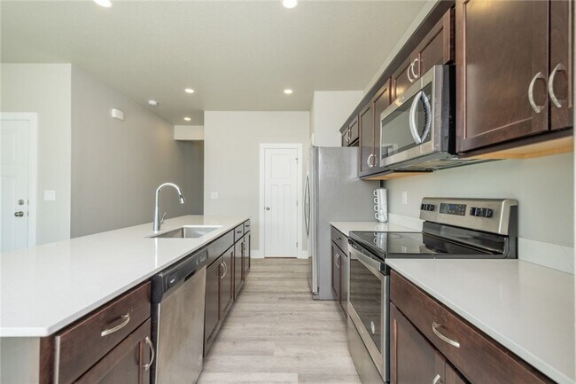 Building Photo - Modern 3-Bedroom Home in Bondurant