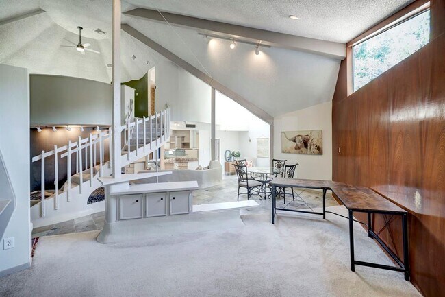 Foto del edificio - 9200 Carousel Ln