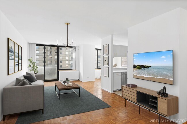 Foto del edificio - 15 W 61st St