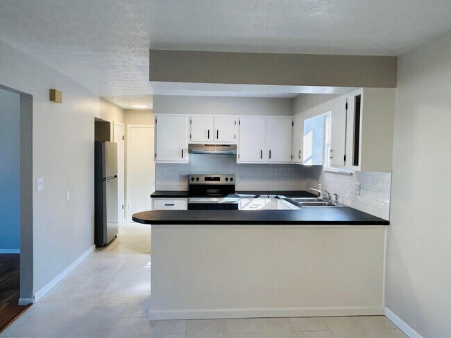 Foto del edificio - 1775 Hansen Ave