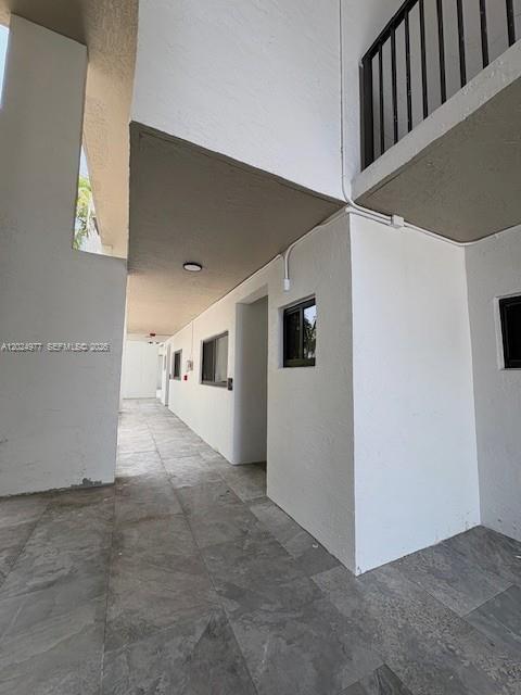 Foto del edificio - 4000 NE 168th St