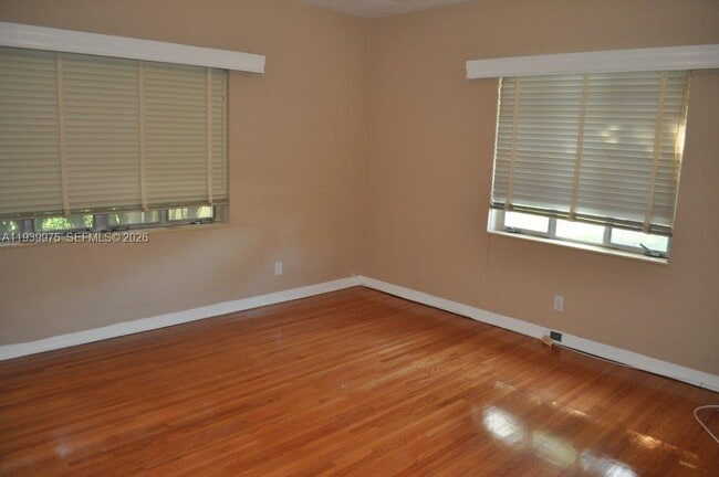 Building Photo - 509 Gerona Ave