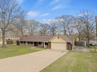 Building Photo - 31 County Rd 2132